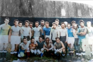 Po zmianie nazwy, rok 1960, piłkarze „Gwardii” Słupsk.